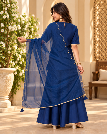 color:blue