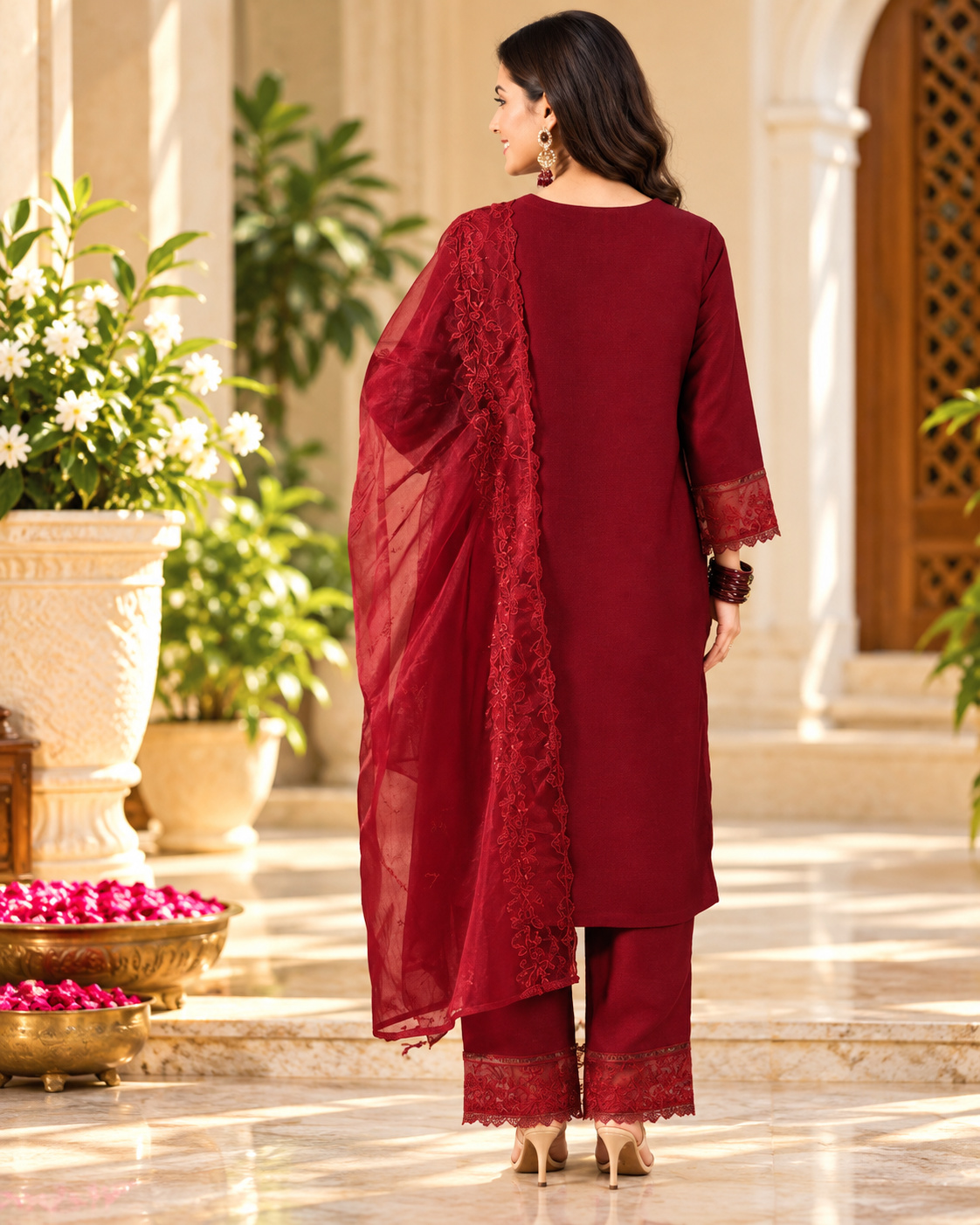 color:maroon