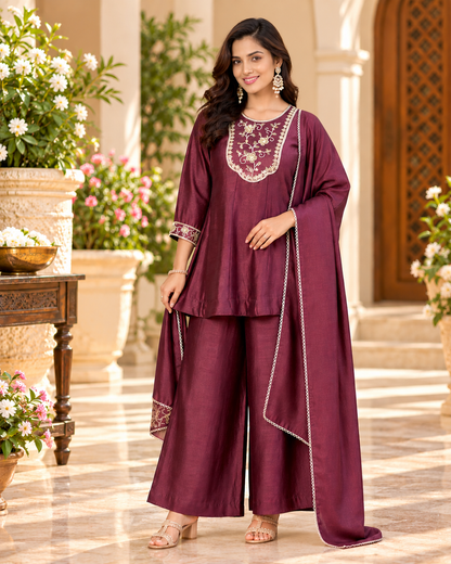 color:burgundy
