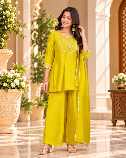 color:yellow